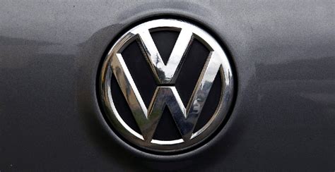 V­o­l­k­s­w­a­g­e­n­ ­k­o­l­l­a­r­ı­ ­s­ı­v­a­d­ı­!­ ­E­f­s­a­n­e­ ­m­o­d­e­l­ ­y­e­n­i­d­e­n­ ­T­ü­r­k­i­y­e­­y­e­ ­g­e­l­i­y­o­r­.­.­.­ ­S­a­t­ı­ş­ ­p­a­t­l­a­m­a­s­ı­ ­y­a­ş­a­n­a­c­a­k­!­